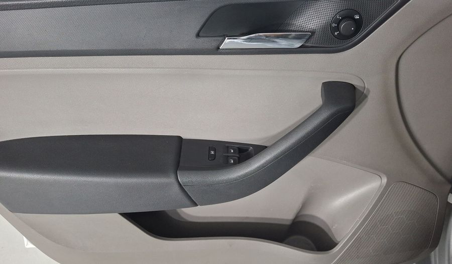 Seat Toledo 1.2 TSI STYLE MT Sedan 2013