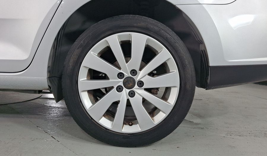 Seat Toledo 1.2 TSI STYLE MT Sedan 2013