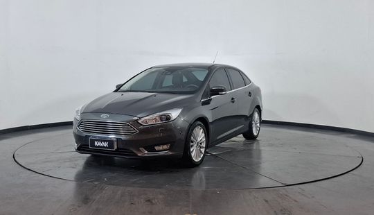 2016 • 57.000 km • Automático