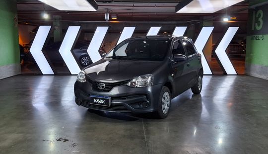 Toyota • Etios