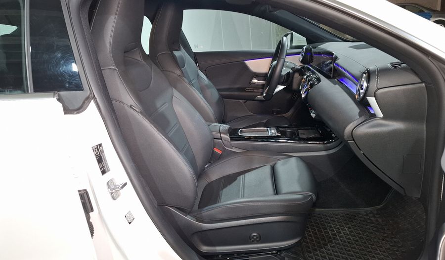 Mercedes Benz Clase Cla 1.3 MHEV CLA 200 LINE DCT Coupe 2024