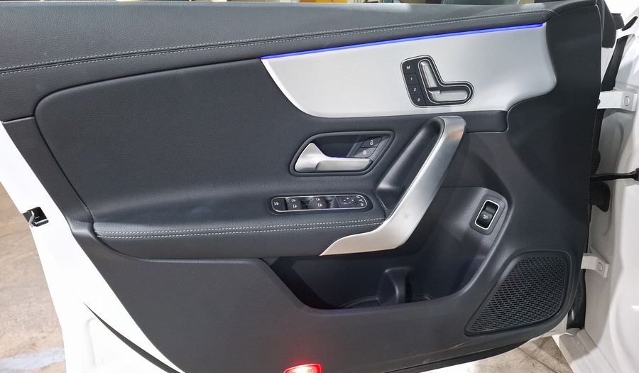 Mercedes Benz Clase Cla 1.3 MHEV CLA 200 LINE DCT Coupe 2024
