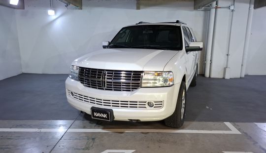 Lincoln • Navigator