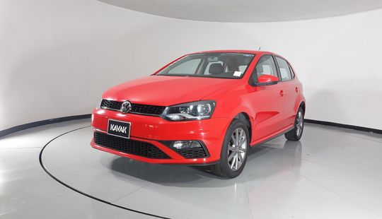 Volkswagen • Polo