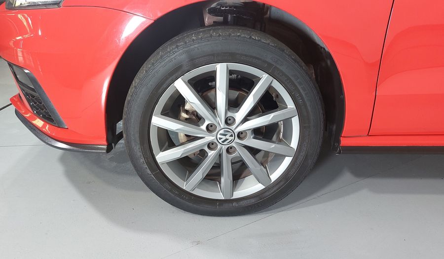 Volkswagen Polo 1.6 COMFORTLINE PLUS AUTO Hatchback 2020