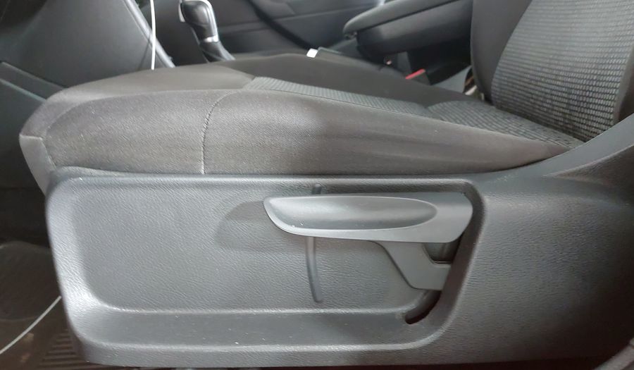 Volkswagen Polo 1.6 COMFORTLINE PLUS AUTO Hatchback 2020