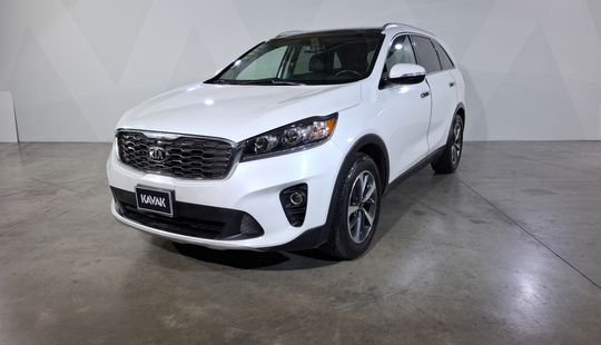 Kia • Sorento