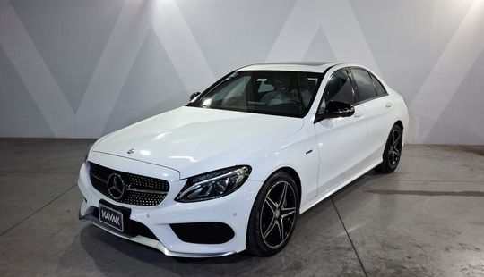 2017 • 64,093 km • Automático