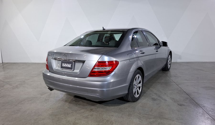 Mercedes Benz Clase C 1.8 180 CGI AT Sedan 2012