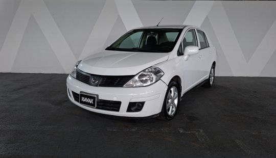 Nissan • Tiida