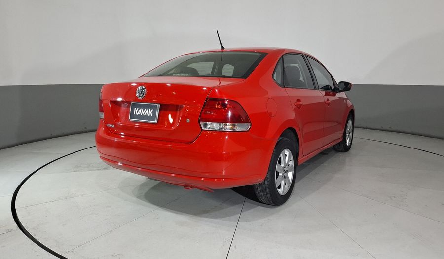 Volkswagen Vento 1.6 ACTIVE MT Sedan 2014