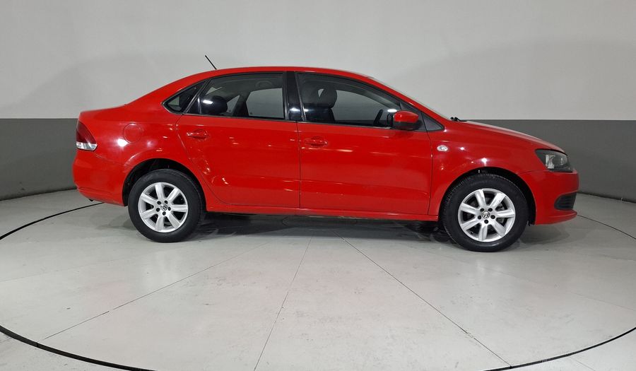 Volkswagen Vento 1.6 ACTIVE MT Sedan 2014