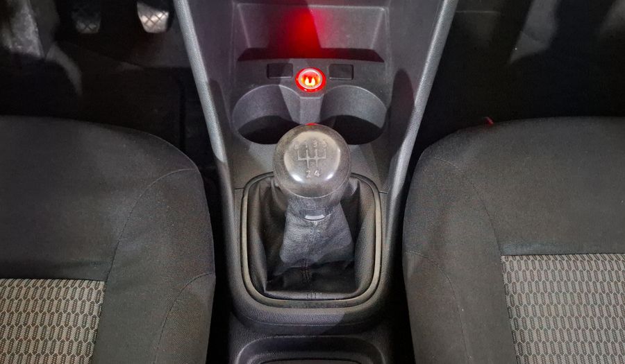 Volkswagen Vento 1.6 ACTIVE MT Sedan 2014