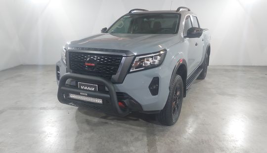 Nissan • Frontier