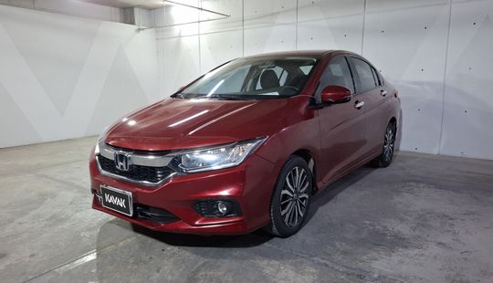2019 • 56,735 km • Automático