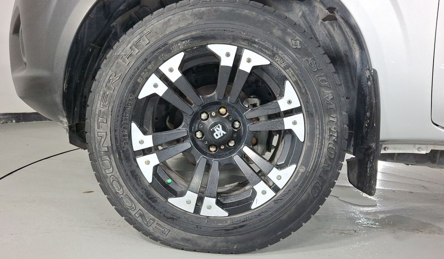 Nissan Np300 2.5 DOBLE CABINA SE AC PAQ SEG Pickup 2020