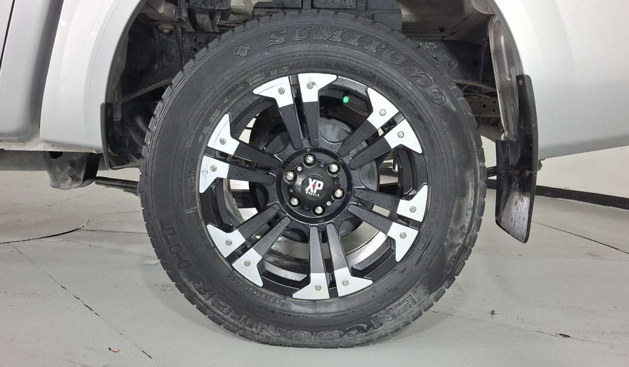 Nissan Np300 2.5 DOBLE CABINA SE AC PAQ SEG Pickup 2020