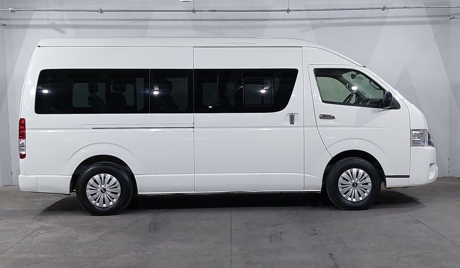 Toyota Hiace 2.7 15 PASAJEROS CON AA Van 2019