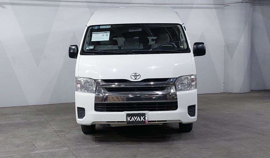 Toyota Hiace 2.7 15 PASAJEROS CON AA Van 2019