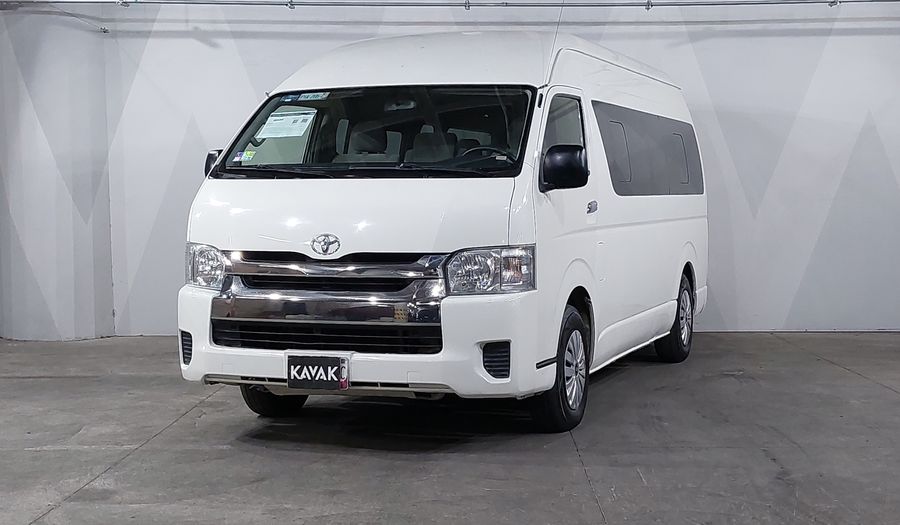 Toyota Hiace 2.7 15 PASAJEROS CON AA Van 2019