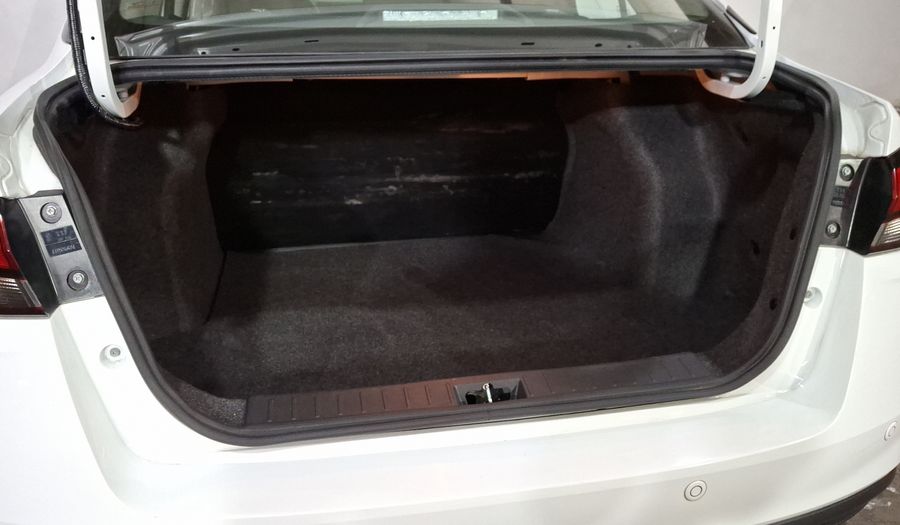 Nissan Versa 1.6 SENSE Sedan 2023