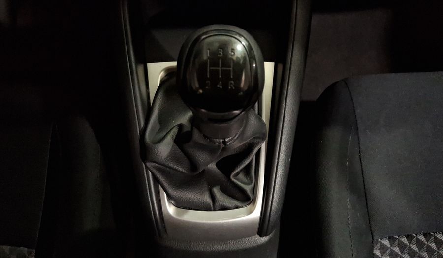 Nissan Versa 1.6 SENSE Sedan 2023