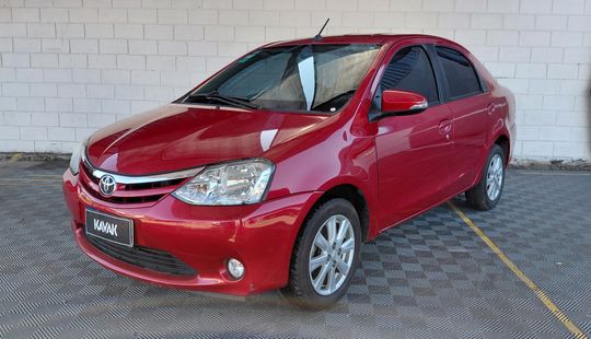 Toyota • Etios