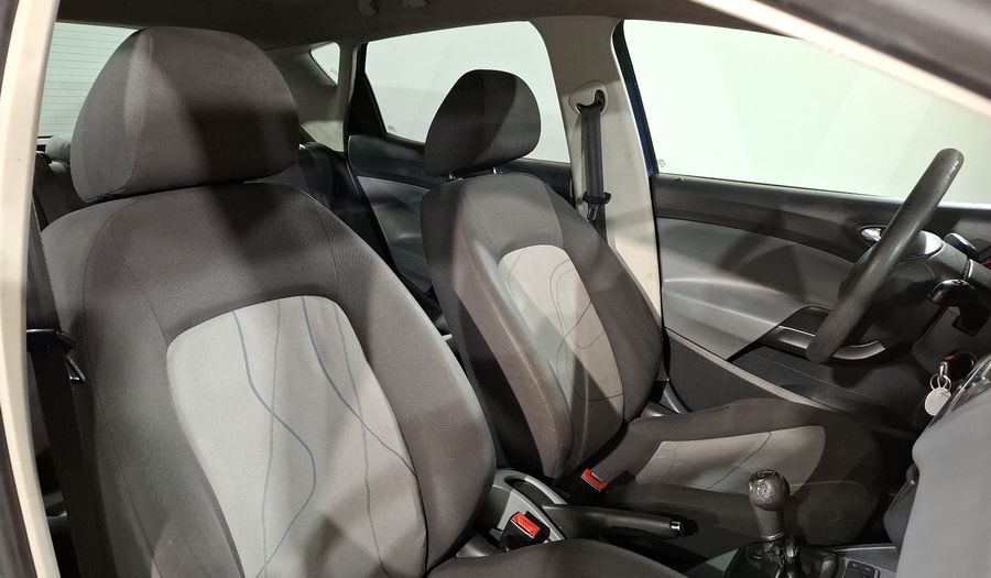 Seat Ibiza 2.0 REFERENCE 4 PTAS MT Hatchback 2013