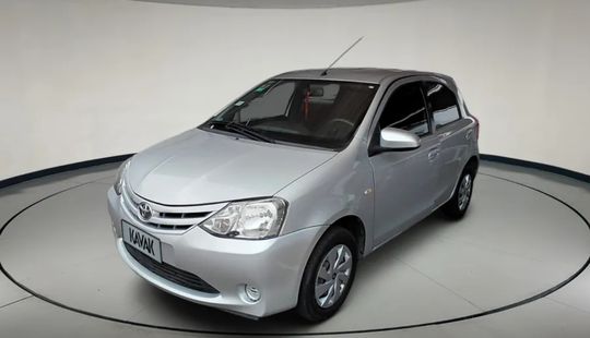 Toyota • Etios