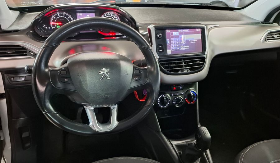 Peugeot 208 1.6 ALLURE Hatchback 2017