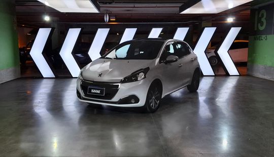 Peugeot • 208