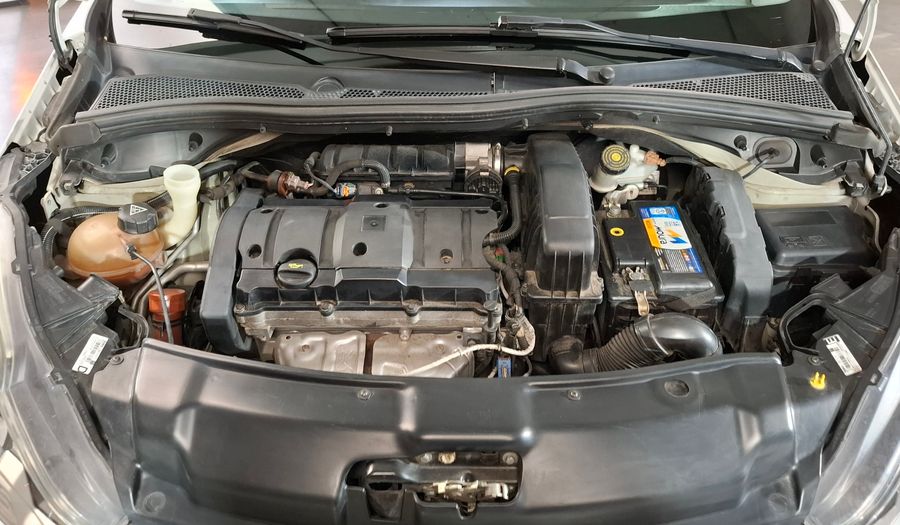 Peugeot 208 1.6 ALLURE Hatchback 2017