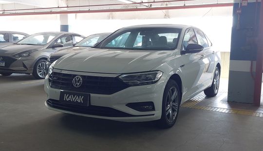 Volkswagen • Jetta