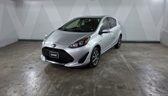 Toyota • Prius C