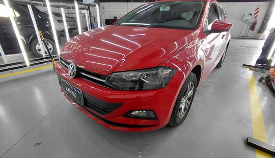 Volkswagen • Polo