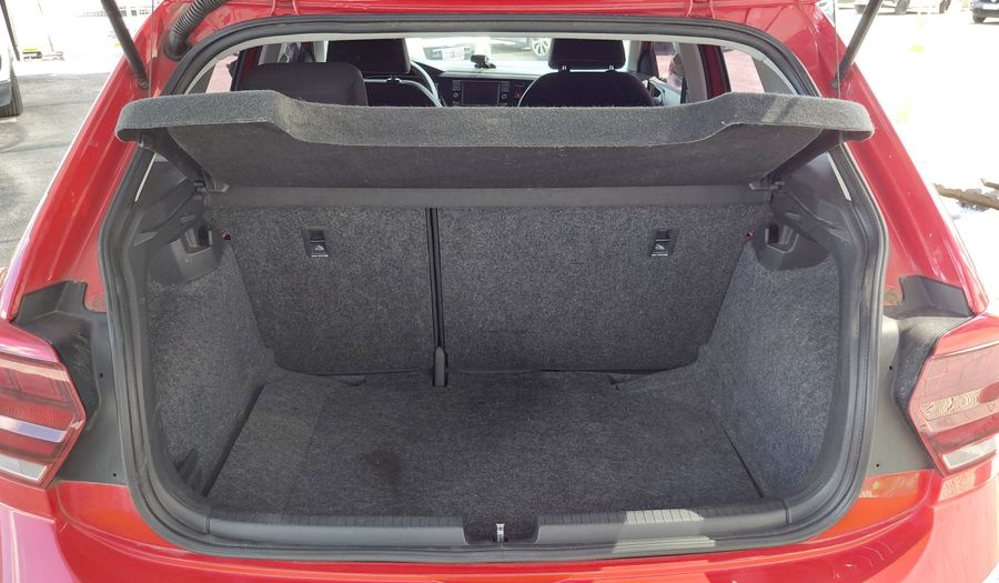 Volkswagen Polo 1.6 MSI COMFORTLINE Hatchback 2019