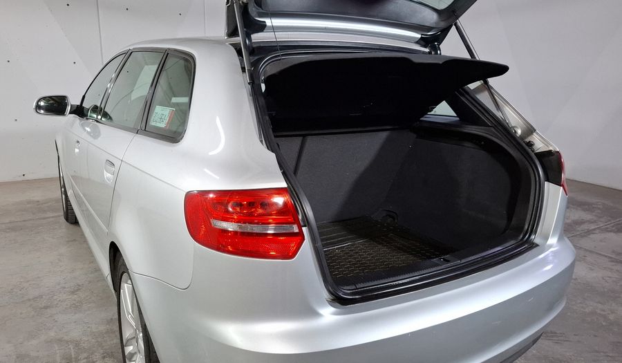 Audi A3 2.0 TFSI SB ATTRACTION SP ED S TRONIC Hatchback 2012