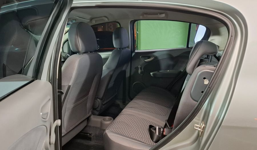 Fiat Palio 1.4 ATTRACTIVE Hatchback 2016