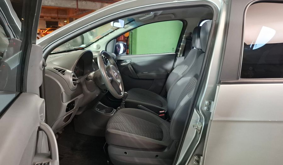 Fiat Palio 1.4 ATTRACTIVE Hatchback 2016