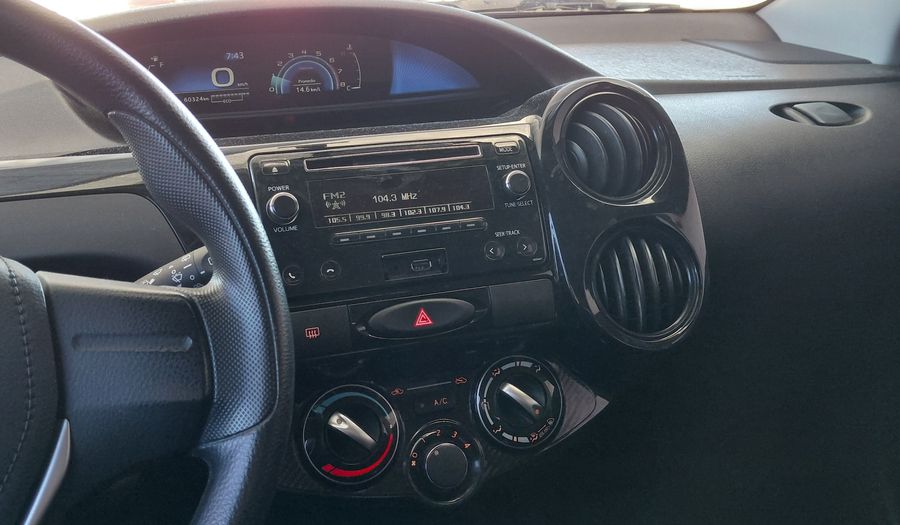 Toyota Etios 1.5 X Hatchback 2022