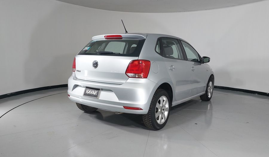 Volkswagen Polo 1.6 MT Hatchback 2015