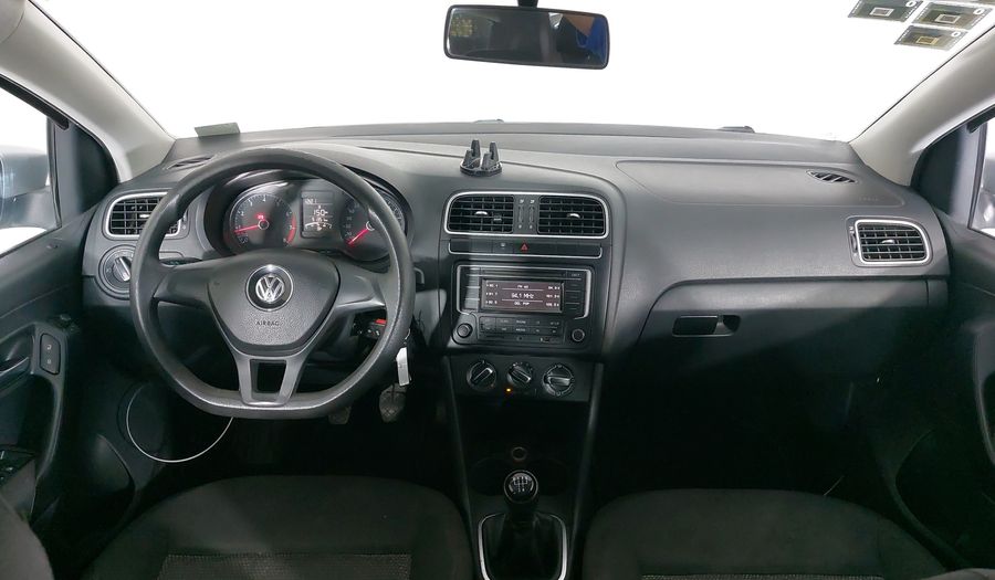 Volkswagen Polo 1.6 MT Hatchback 2015