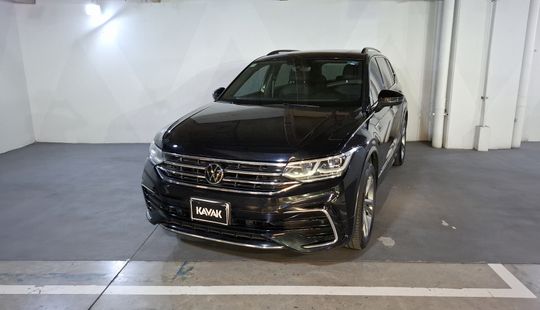 Volkswagen • Tiguan