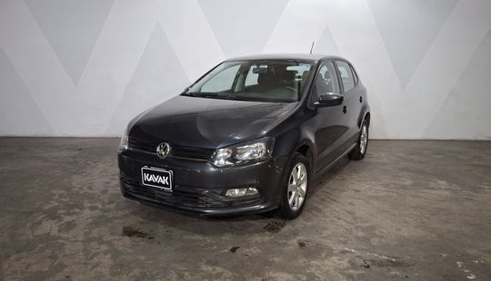 Volkswagen • Polo