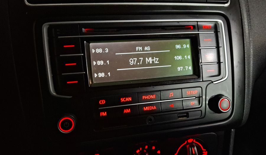 Volkswagen Polo 1.6 MT Hatchback 2016
