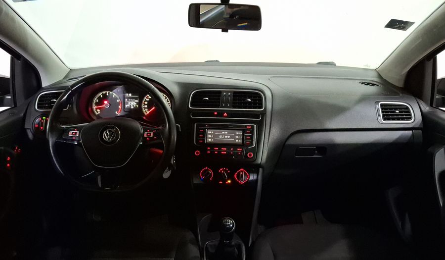 Volkswagen Polo 1.6 MT Hatchback 2016