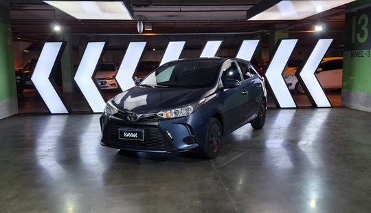 Toyota • Yaris