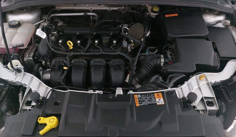 Ford Focus 2.0 SE APPEARENCE AT Hatchback 2015