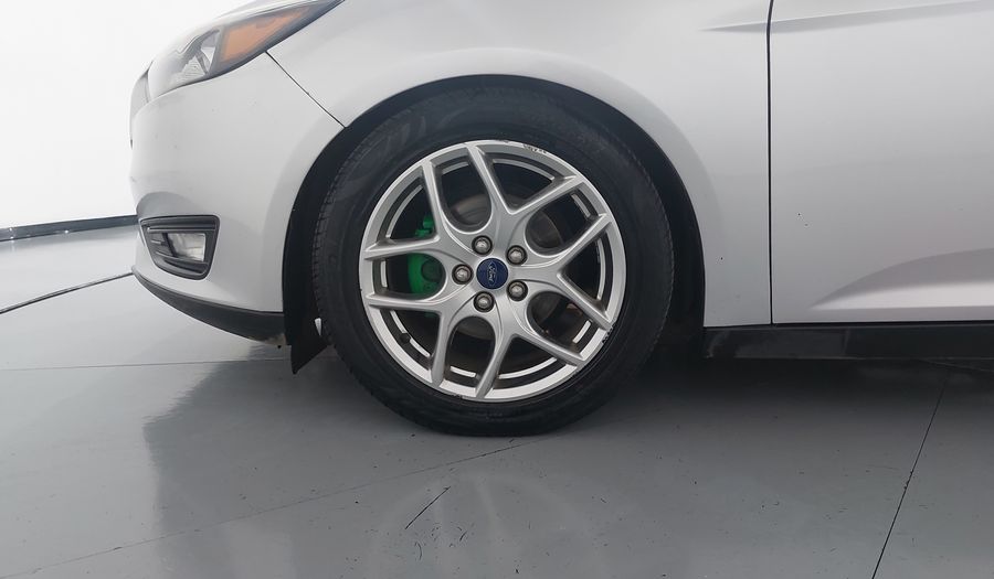 Ford Focus 2.0 SE APPEARENCE AT Hatchback 2015
