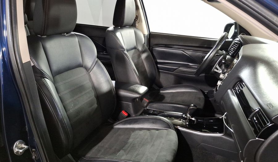 Mitsubishi Outlander 2.4 LIMITED CVT Suv 2020